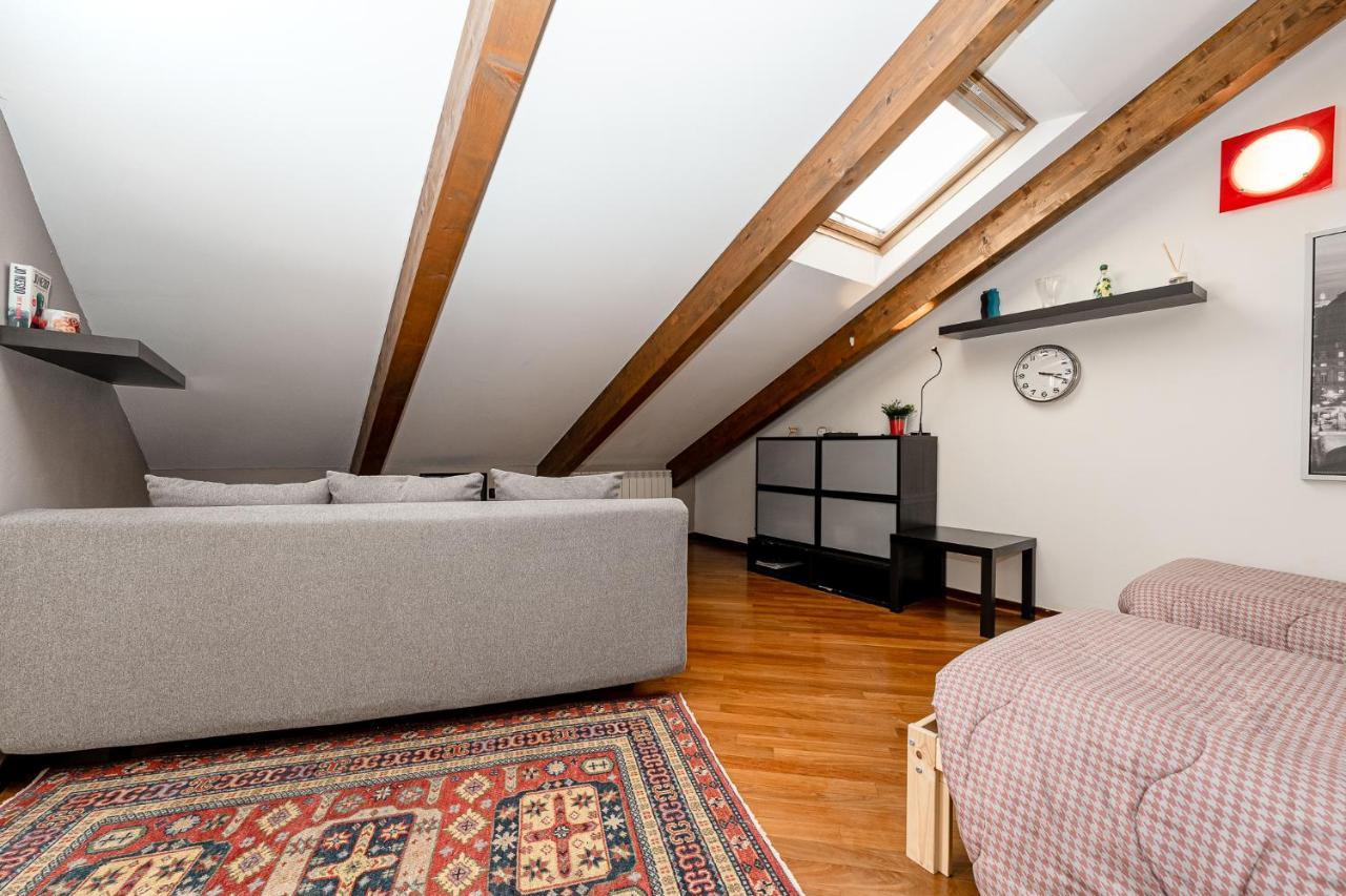 Stagabin La Mansarda Panoramica Un Rifugio Di Eleganza E Tranquillita Turim Exterior foto